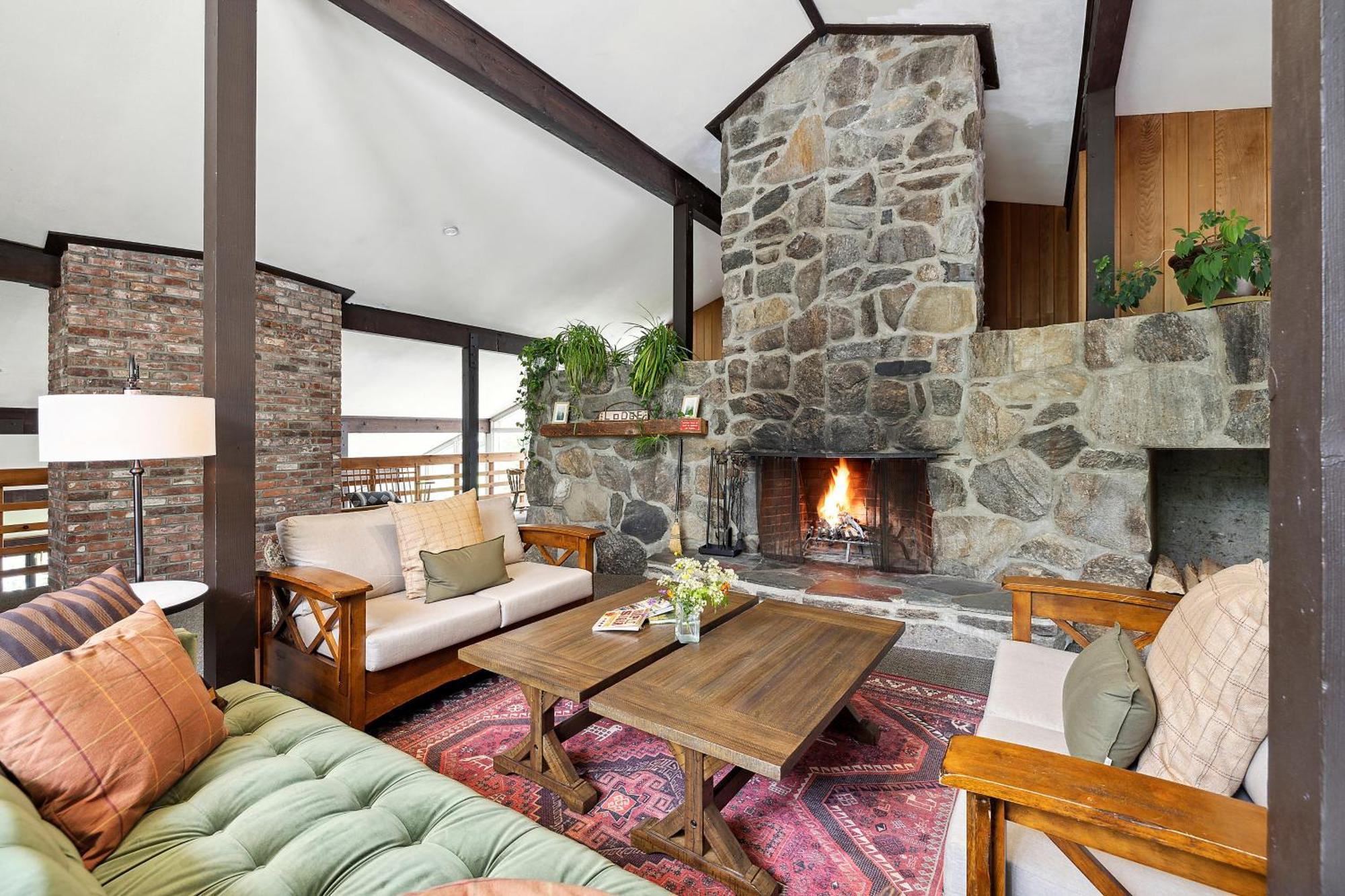 Mountaineer Inn West Dover Ngoại thất bức ảnh